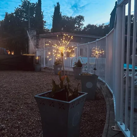 Luxurious Countryside Retreat With 4 Bedrooms, Pool And Barn, Close To Historic Villages And Charente River Casa vacanze Lonnes