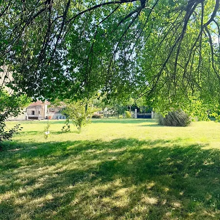 Luxurious Countryside Retreat With 4 Bedrooms, Pool And Barn, Close To Historic Villages And Charente River Casa vacanze